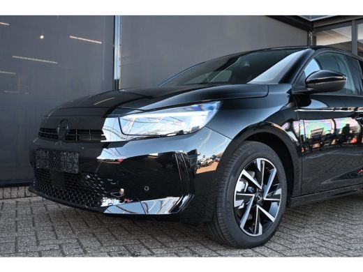 Opel Corsa GS | Achteruitrijcamera 180&deg; | Dode hoek waarschuwing | Draadloze Apple Carplay en Android Auto ActivLease financial lease