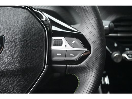 Peugeot 2008 1.2 Hybrid 145 GT Voorraad-Actie! | 8 Jaar Garantie | Achteruitrijcamera | Elektr. Stoel | Stoelv... ActivLease financial lease