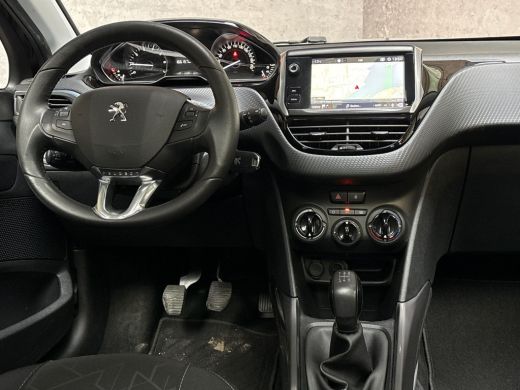 Peugeot 2008 1.2 PureTech Sport (PANORAMADAK, APPLE CARPLAY, NAVIGATIE, LM VELGEN, SPORTSTOELEN, CRUISE, PARKE... ActivLease financial lease