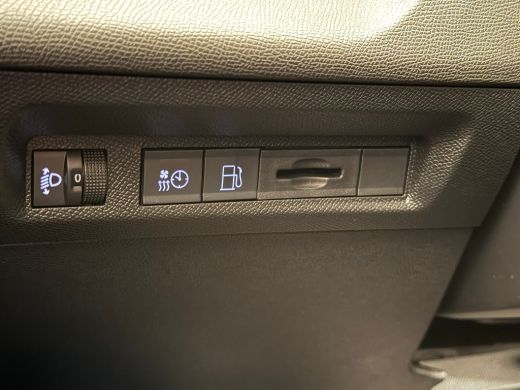Peugeot 308 SW 1.6 Plug-in Hybrid 180 Allure Avantage 8 Jaar Garantie! | AGR-Comfortstoel | Adaptive Cruise |... ActivLease financial lease
