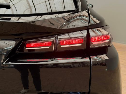 Peugeot 308 SW 1.6 Plug-in Hybrid 180 Allure Avantage 8 Jaar Garantie! | AGR-Comfortstoel | Adaptive Cruise |... ActivLease financial lease