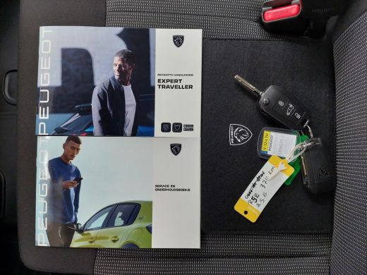 Peugeot e-Expert 75 kWh 8 JAAR GARANTIE | CAMERA | NAVI | BETIMMERING | DRAADLOOS CARPLAY ActivLease financial lease