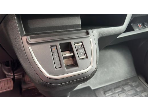 Peugeot e-Traveller Standard 50 kWh 8 persoons STOEL- EN STUURVERWARMING | NAVI | PARKEERCAMERA | CARPLAY | PDC V+A ActivLease financial lease