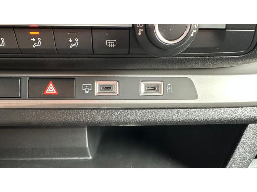 Peugeot e-Traveller Standard 50 kWh 8 persoons STOEL- EN STUURVERWARMING | NAVI | PARKEERCAMERA | CARPLAY | PDC V+A ActivLease financial lease