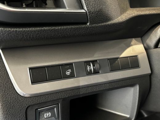 Peugeot e-Traveller Standard 50 kWh STOEL- EN STUURVERWARMING | NAVI | PARKEERCAMERA | CARPLAY | PDC V+A ActivLease financial lease