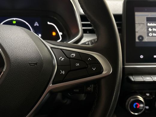 Renault Clio 1.6 E-Tech Hybrid 140 Sport 140Pk Automaat (VIRTUAL COCKPIT, APPLE CARPLAY, GROOT NAVI, CLIMATE, ... ActivLease financial lease