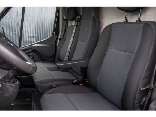 Renault Master 2.3 dCi L1H1 | 135PK | 1ste Eigenaar | Work Edition | Navi | Led | Cruise | Trekhaak ActivLease financial lease