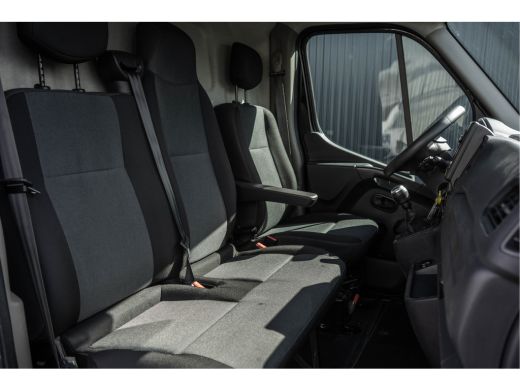 Renault Master 2.3 dCi L1H1 | 135PK | 1ste Eigenaar | Work Edition | Navi | Led | Cruise | Trekhaak ActivLease financial lease