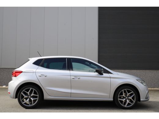 Seat Ibiza 1.0 TSI 96pk FR *Xcellence*/Copper/LED/Carplay/17"/Cruise ActivLease financial lease