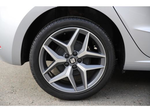 Seat Ibiza 1.0 TSI 96pk FR *Xcellence*/Copper/LED/Carplay/17"/Cruise ActivLease financial lease