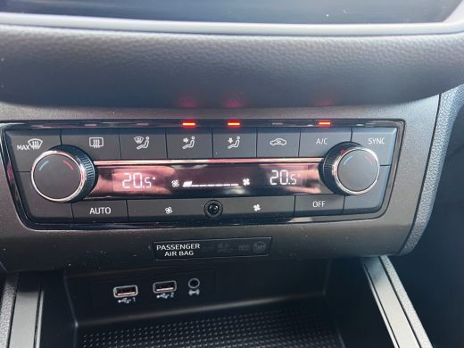 Seat Ibiza 1.0 TSI 96pk FR *Xcellence*/Copper/LED/Carplay/17"/Cruise ActivLease financial lease