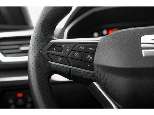 Seat Leon Sportstourer 1.5 TSI eHybrid 204pk FR Business | Trekhaak | Camera | Matrix | 18" ActivLease financial lease