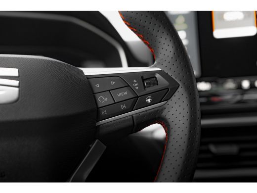 Seat Leon Sportstourer 1.5 TSI eHybrid 204pk FR Business | Trekhaak | Camera | Matrix | 18" ActivLease financial lease