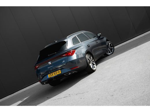 Seat Leon Sportstourer 1.5 TSI eHybrid 204pk FR Business | Trekhaak | Camera | Matrix | 18" ActivLease financial lease