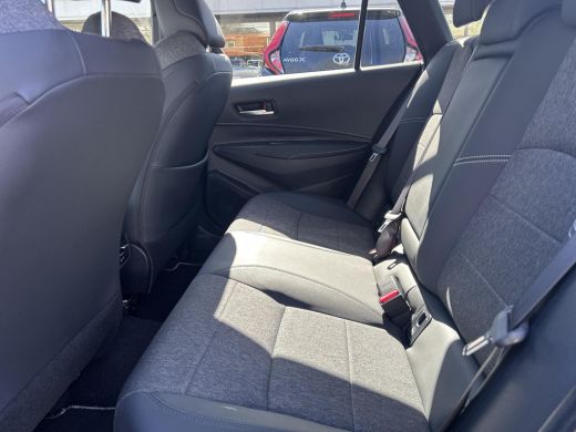 Toyota Corolla Touring Sports Hybrid 140 Dynamic ActivLease financial lease