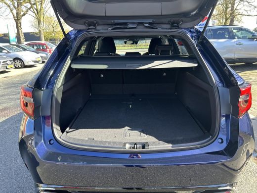 Toyota Corolla Touring Sports Hybrid 140 Dynamic ActivLease financial lease