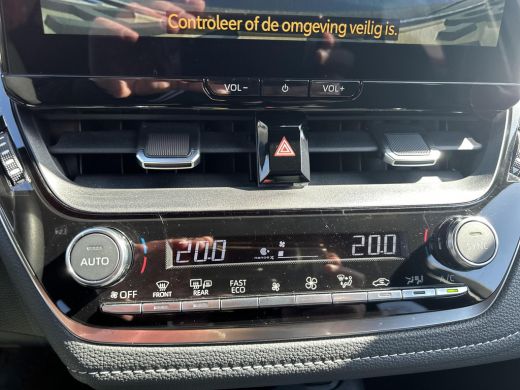 Toyota Corolla Touring Sports Hybrid 140 Dynamic ActivLease financial lease