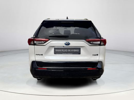 Toyota RAV4 2.5 Plug-in Hybrid AWD Bi-Tone Plus | 06-10141018 Voor meer informatie ActivLease financial lease