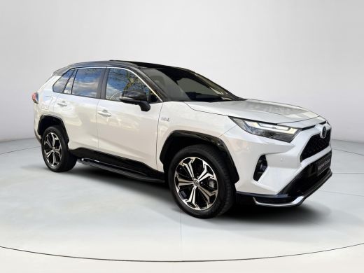 Toyota RAV4 2.5 Plug-in Hybrid AWD Bi-Tone Plus | 06-10141018 Voor meer informatie ActivLease financial lease