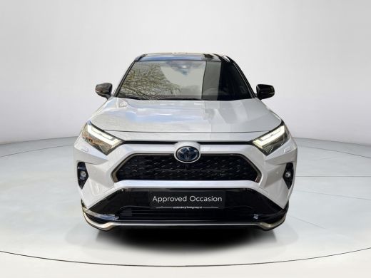 Toyota RAV4 2.5 Plug-in Hybrid AWD Bi-Tone Plus | 06-10141018 Voor meer informatie ActivLease financial lease
