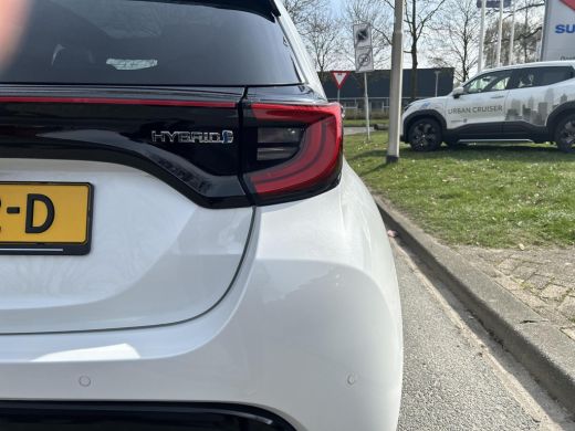 Toyota Yaris 1.5 Hybrid Executive ActivLease financial lease