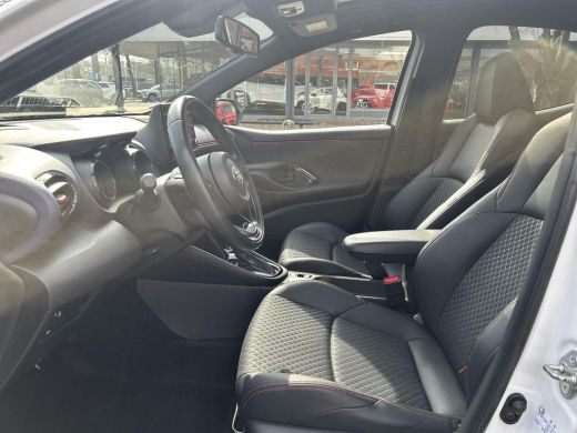 Toyota Yaris 1.5 Hybrid Executive ActivLease financial lease