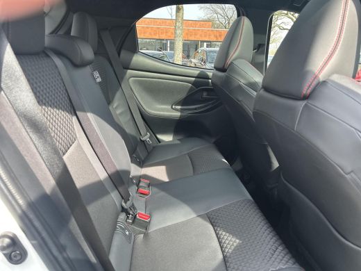 Toyota Yaris 1.5 Hybrid Executive ActivLease financial lease