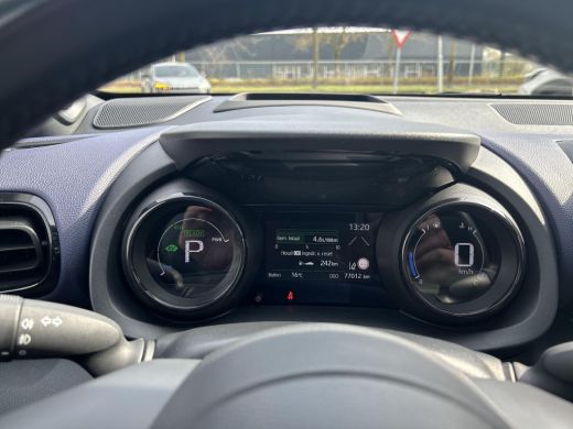 Toyota Yaris 1.5 Hybrid Executive ActivLease financial lease