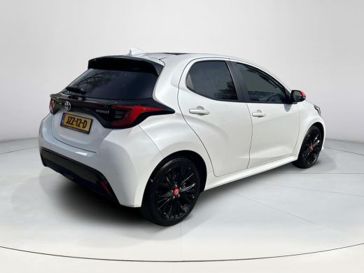 Toyota Yaris 1.5 Hybrid Executive ActivLease financial lease