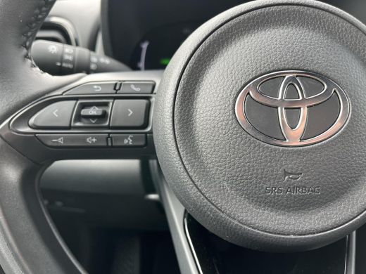 Toyota Yaris Cross 1.5 Hybrid 115 First Edition | Parkeersensoren | Stoel- + stuurverwarming | Carplay | Keyless ent... ActivLease financial lease