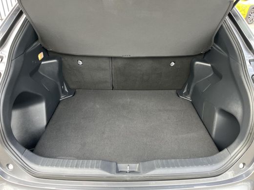 Toyota Yaris Cross 1.5 Hybrid 115 First Edition | Parkeersensoren | Stoel- + stuurverwarming | Carplay | Keyless ent... ActivLease financial lease