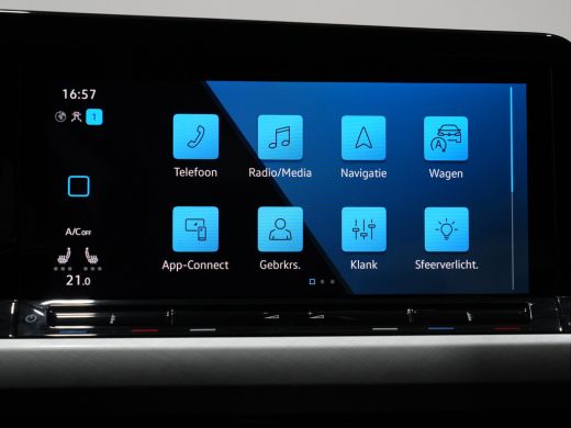 Volkswagen Golf 1.0 TSI 110pk Life Business ErgoActive Massage | Navigatie| Stoelverw. | Keyless 253 ActivLease financial lease