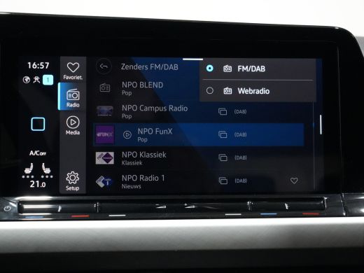 Volkswagen Golf 1.0 TSI 110pk Life Business ErgoActive Massage | Navigatie| Stoelverw. | Keyless 253 ActivLease financial lease