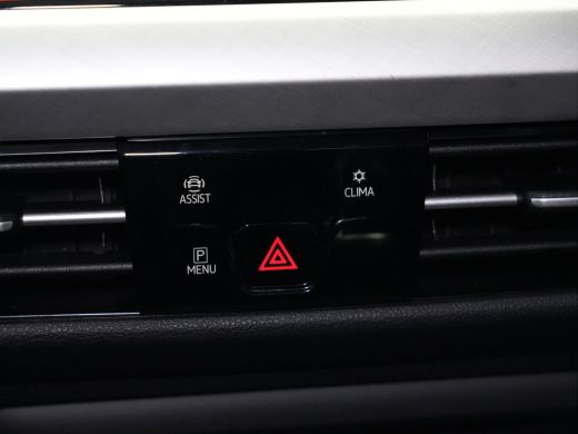 Volkswagen Golf 1.0 TSI 110pk Life Business ErgoActive Massage | Navigatie| Stoelverw. | Keyless 253 ActivLease financial lease