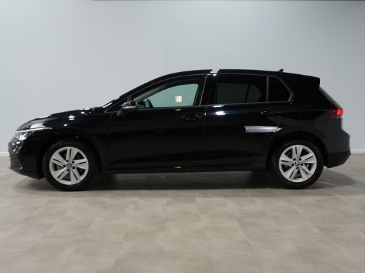Volkswagen Golf 1.0 TSI 110pk Life Business ErgoActive Massage | Navigatie| Stoelverw. | Keyless 253 ActivLease financial lease