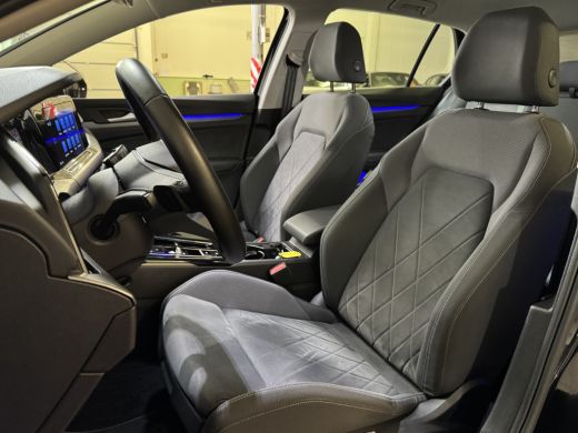 Volkswagen Golf 1.4 eHybrid 204PK DSG STYLE NAVI/CARPLAY/CAMERA**** ActivLease financial lease