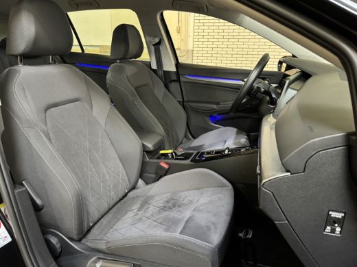 Volkswagen Golf 1.4 eHybrid 204PK DSG STYLE NAVI/CARPLAY/CAMERA**** ActivLease financial lease