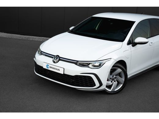 Volkswagen Golf 1.4 eHybrid 245pk GTE | Stoel & Stuurverwarming | Keyless |  LED | Navi by App ActivLease financial lease