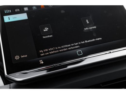 Volkswagen Golf 1.5 eHybrid 204pk Life Edition | Trekhaak | 18" | ErgoActive | Navigatie ActivLease financial lease