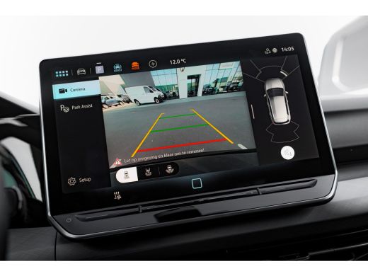 Volkswagen Golf 1.5 eHybrid 204pk Life Edition | Trekhaak | 18" | ErgoActive | Navigatie ActivLease financial lease