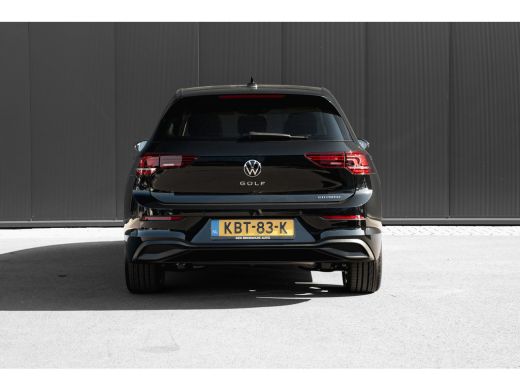 Volkswagen Golf 1.5 eHybrid 204pk Life Edition | Trekhaak | 18" | ErgoActive | Navigatie ActivLease financial lease