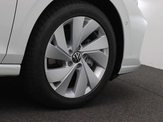 Volkswagen Golf 1.5 eHybrid Life Edition 204PK DSG Trekhaak, Memorystoel, Ergo Active Stoelen, 17" LM Velgen, Key... ActivLease financial lease