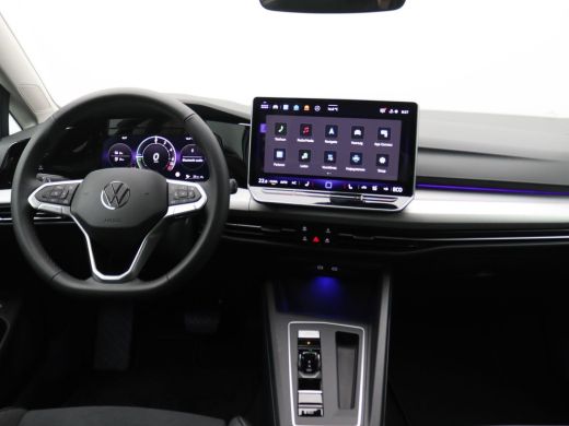 Volkswagen Golf 1.5 eHybrid Life Edition 204PK DSG Trekhaak, Memorystoel, Ergo Active Stoelen, 17" LM Velgen, Key... ActivLease financial lease