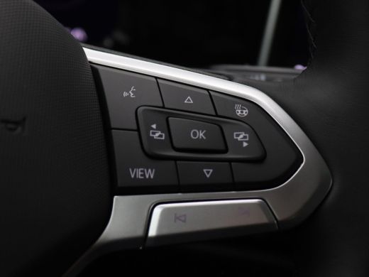 Volkswagen Golf 1.5 eHybrid Life Edition 204PK DSG Trekhaak, Memorystoel, Ergo Active Stoelen, 17" LM Velgen, Key... ActivLease financial lease