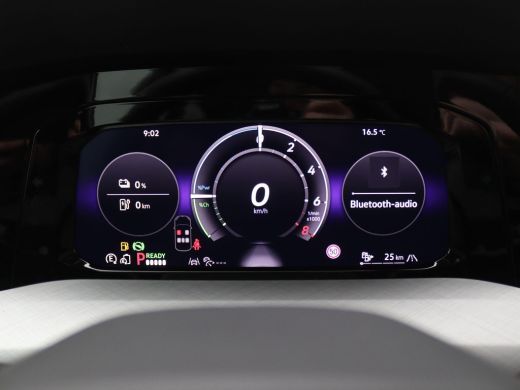 Volkswagen Golf 1.5 eHybrid Life Edition 204PK DSG Trekhaak, Memorystoel, Ergo Active Stoelen, 17" LM Velgen, Key... ActivLease financial lease