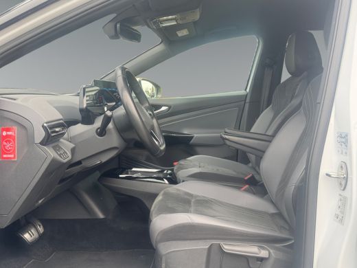 Volkswagen ID.5 Pro 77 kWh 204pk Parkeersensor voor en achter | Adaptive cruise control | Verwarmbare voorstoelen ActivLease financial lease