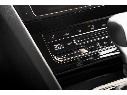 Volkswagen Passat Variant 1.4 TSI PHEV 218pk GTE | Trekhaak | 360 Camera | Stoelverwarming | Navigatie ActivLease financial lease