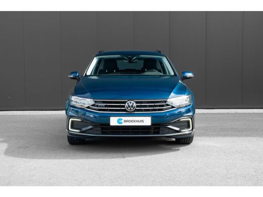 Volkswagen Passat Variant 1.4 TSI PHEV 218pk GTE | Trekhaak | 360 Camera | Stoelverwarming | Navigatie ActivLease financial lease