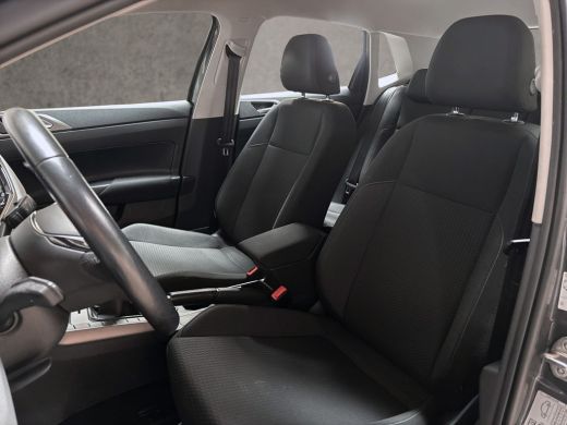 Volkswagen Polo 1.0 Sportline (APPLE CARPLAY, GROOT NAVI, CRUISE, ARMSTEUN, SPORTSTOELEN, BLUETOOTH, NIEUWE APK, ... ActivLease financial lease