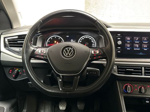 Volkswagen Polo 1.0 Sportline (APPLE CARPLAY, GROOT NAVI, CRUISE, ARMSTEUN, SPORTSTOELEN, BLUETOOTH, NIEUWE APK, ... ActivLease financial lease